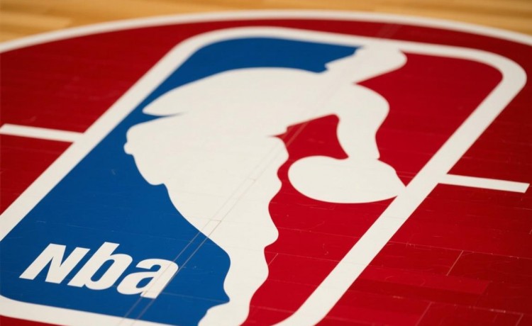 鲨鱼直播时间几点到几点官网